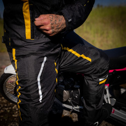 Pantalon de moto d'été pour hommes avec trous d'aération et protections certifiées amovibles