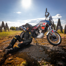 Pantalon de moto d'été pour hommes avec trous d'aération et protections certifiées amovibles