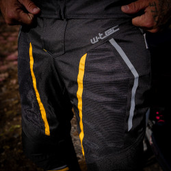 Pantalon de moto d'été pour hommes avec trous d'aération et protections certifiées amovibles