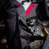 Pantalon de moto pour femmes noir et rose avec poches et détails réfléchissants - Doublure en maille aérée et doublure thermique