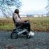 Fauteuil roulant pliable à propulsion électrique 500 W - Vitesse maximale 6 km/h et portée de 24 km