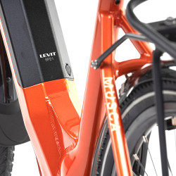 Vélo électrique de ville 28" autonome jusqu'à 150 km avec moteur 250 W et 5 modes d'assistance