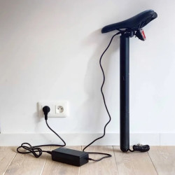 Vélo électrique pliable de ville avec roues 16" - Autonomie de 50 km et 4 programmes d'assistance - Moteur à propulsion arrière