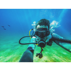 Caméra sport GoPro - Caméscope d'extérieur 4K avec résolution de 16 mpx - 90 min d'enregistrement