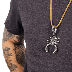 Pendentif en acier - Pendentif Scorpion - Accessoire de moto