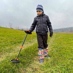 Détecteur de métaux pour enfants avec construction télescopique - design léger et ergonomique