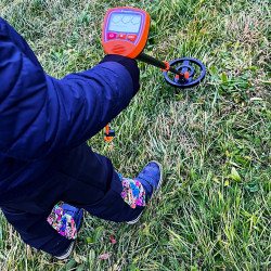 Détecteur de métaux pour enfants avec construction télescopique - design léger et ergonomique