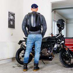 Sac à dos de moto étanche avec rangements ergonomique - coque en carbone