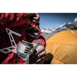 Réchaud multi-combustibles avec bouteille de combustible - ErgoPump et pochette 0,6 L