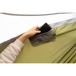 Hamac avec filet anti-insectes et poches intégrées en tissu résistant et respirant