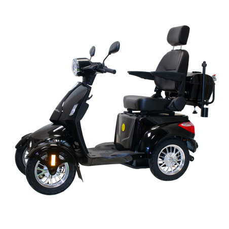 Scooter électrique avec quatre roues