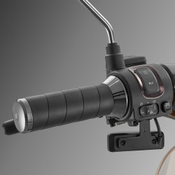 Scooter électrique confortable avec vitesse maximale de 45 km/h et autonomie de 75 km - Permis AM obligatoire