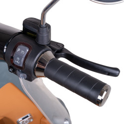 Scooter électrique confortable avec vitesse maximale de 45 km/h et autonomie de 75 km - Permis AM obligatoire