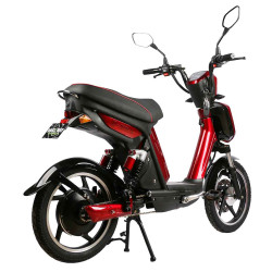 Cyclomoteur électrique sans permis avec autonomie de 45 km et puissance jusqu'à 25 km/h